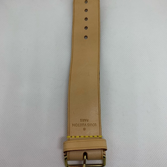 Authentic LV Beautiful Poignant 8” EUC - Picture 3 of 5